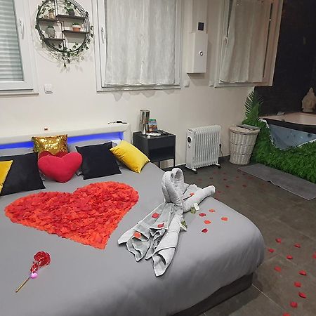 מרסיי Suite Jacuzzi Privatif Plage Des Catalans מראה חיצוני תמונה
