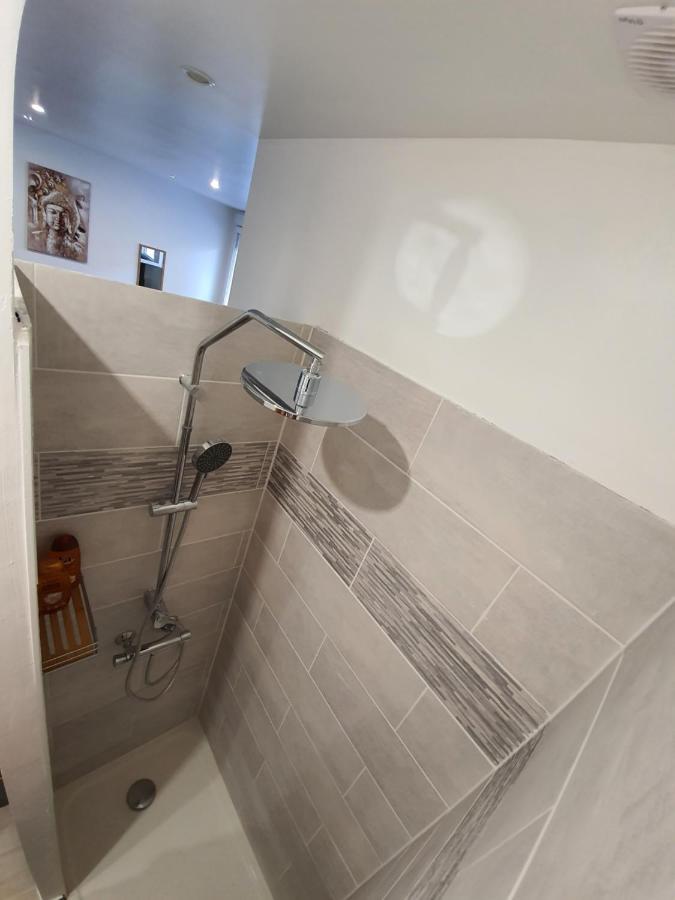 מרסיי Suite Jacuzzi Privatif Plage Des Catalans מראה חיצוני תמונה