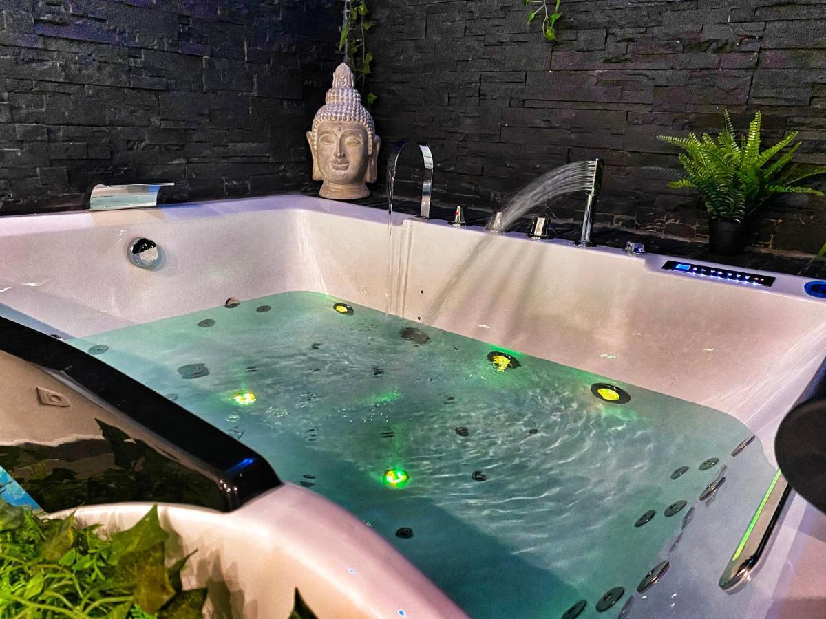 מרסיי Suite Jacuzzi Privatif Plage Des Catalans מראה חיצוני תמונה