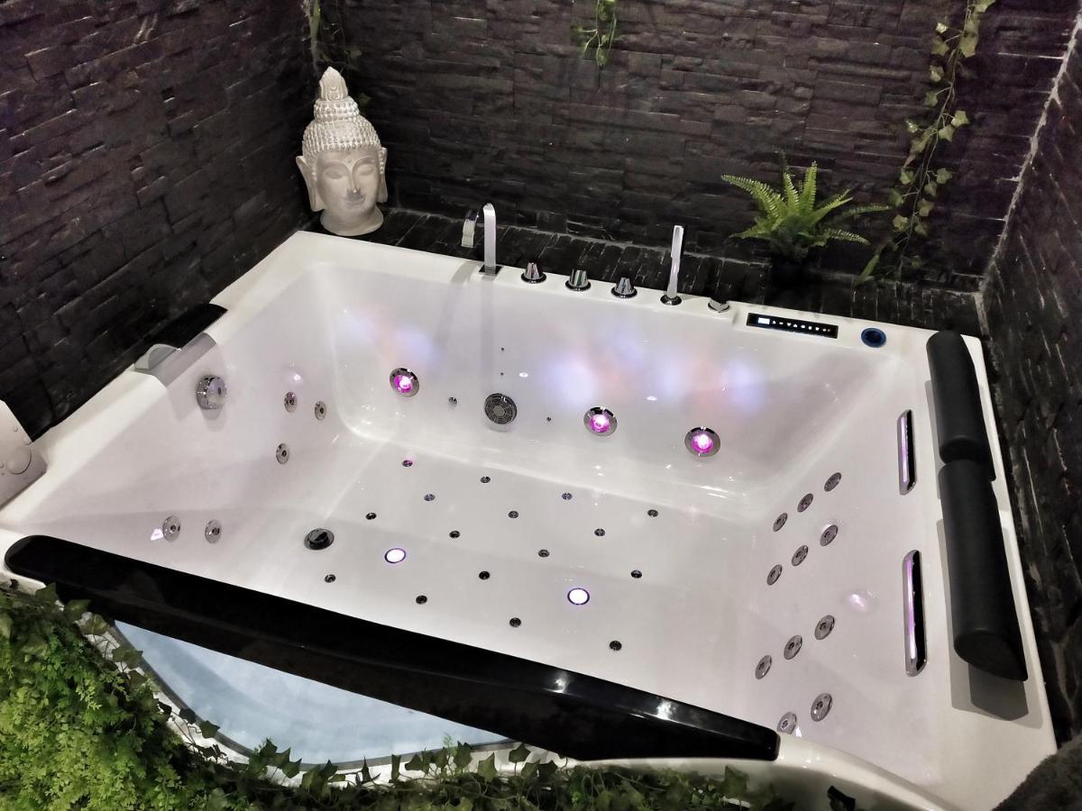 מרסיי Suite Jacuzzi Privatif Plage Des Catalans מראה חיצוני תמונה